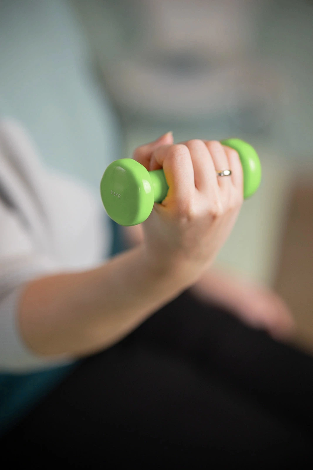 Krankengymnastik im PhysioTeam HB in Bad Fallingbostel mit aktiven Übungen.